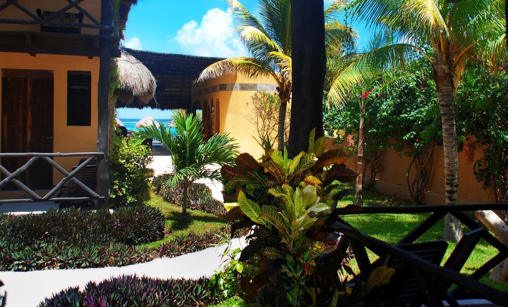 Hotel Luna De Plata Mahahual Exterior photo