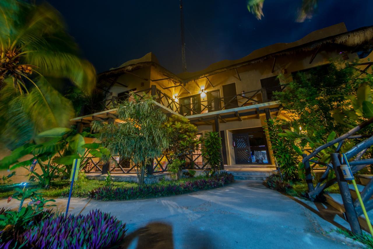 Hotel Luna De Plata Mahahual Exterior photo